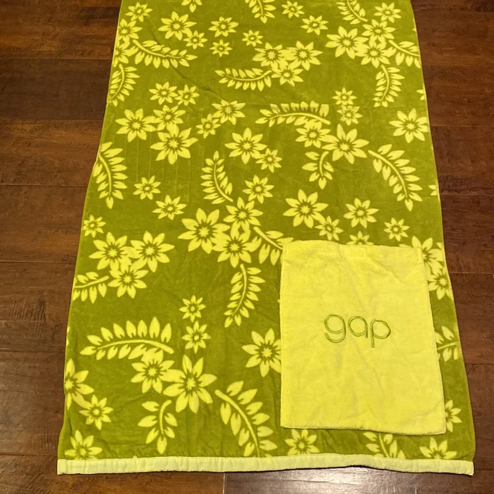 Gap Kids Beach Towel